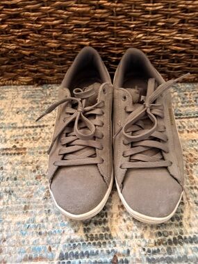 Puma Men’s Gray Suede Casual Sneakers